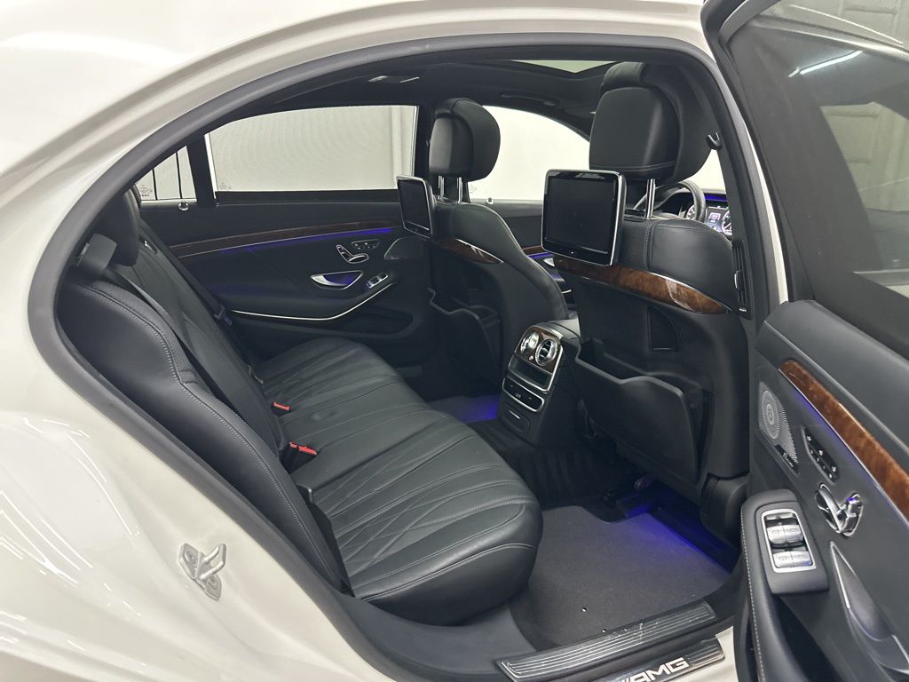 2015 Mercedes Benz S 63 AMG 4MATIC photo 19