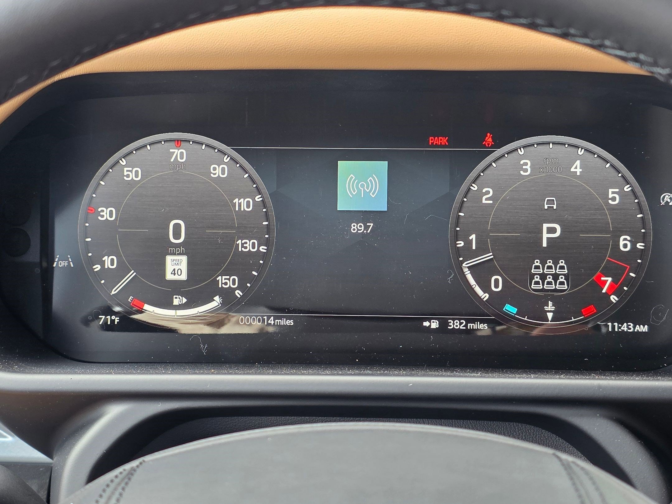 2025 Land Rover Defender 130 X photo 10