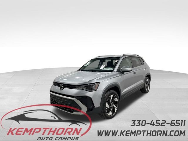 2025 Volkswagen Taos SE's photo