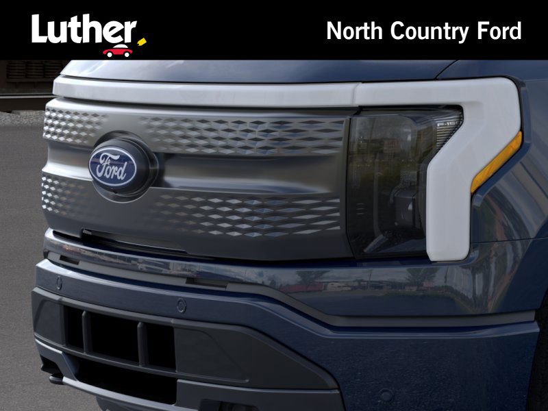 2025 Ford F-150 Lightning photo 14