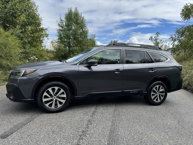 2022 Subaru Outback Premium photo 9