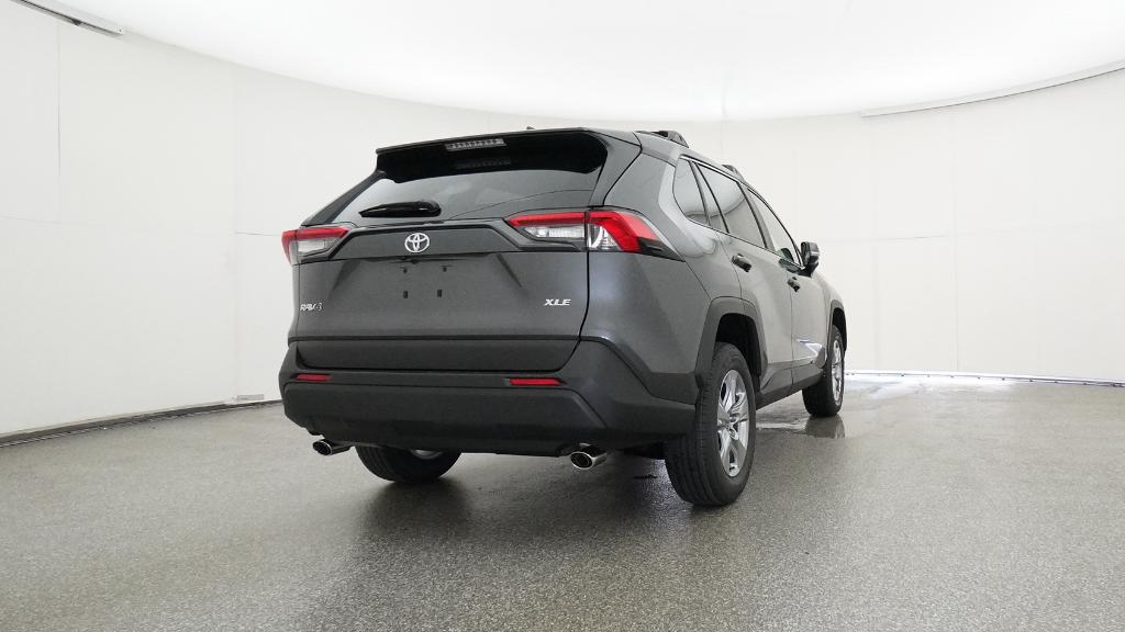 2025 Toyota RAV4 XLE photo 20