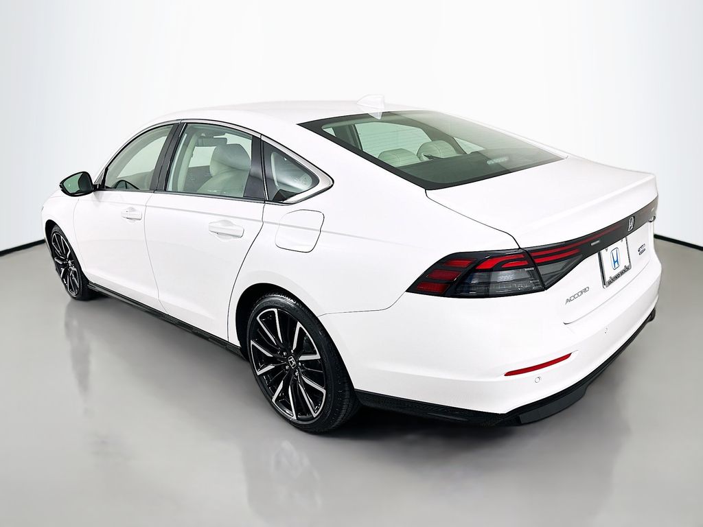 2025 Honda Accord Hybrid Touring photo 7