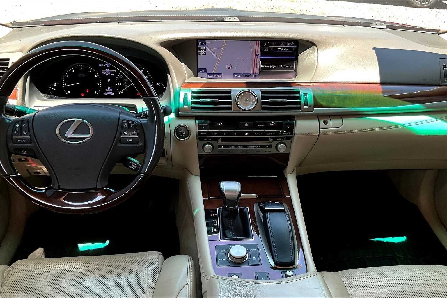2013 Lexus LS 460 photo 14