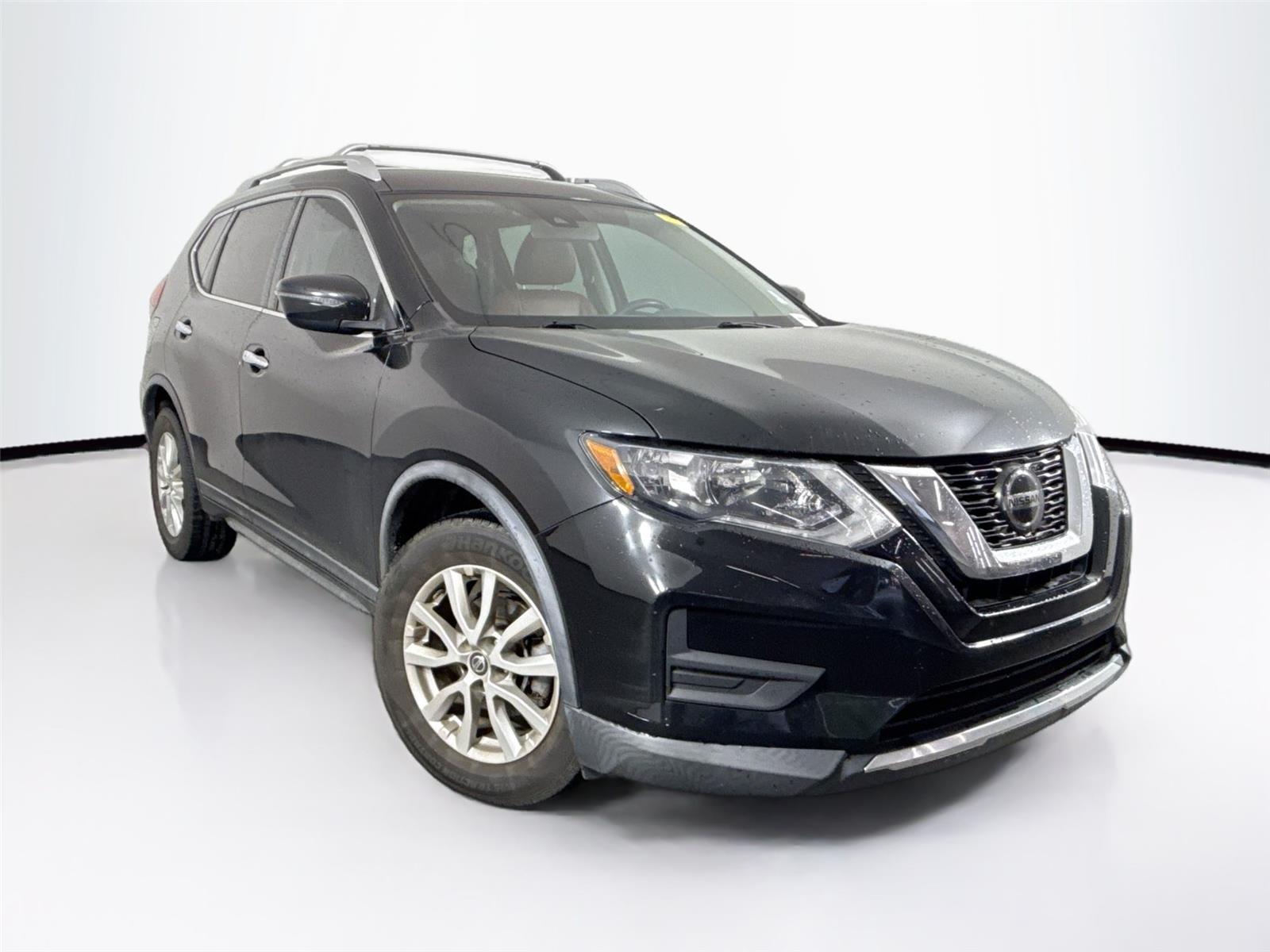 2019 Nissan Rogue SV photo 4