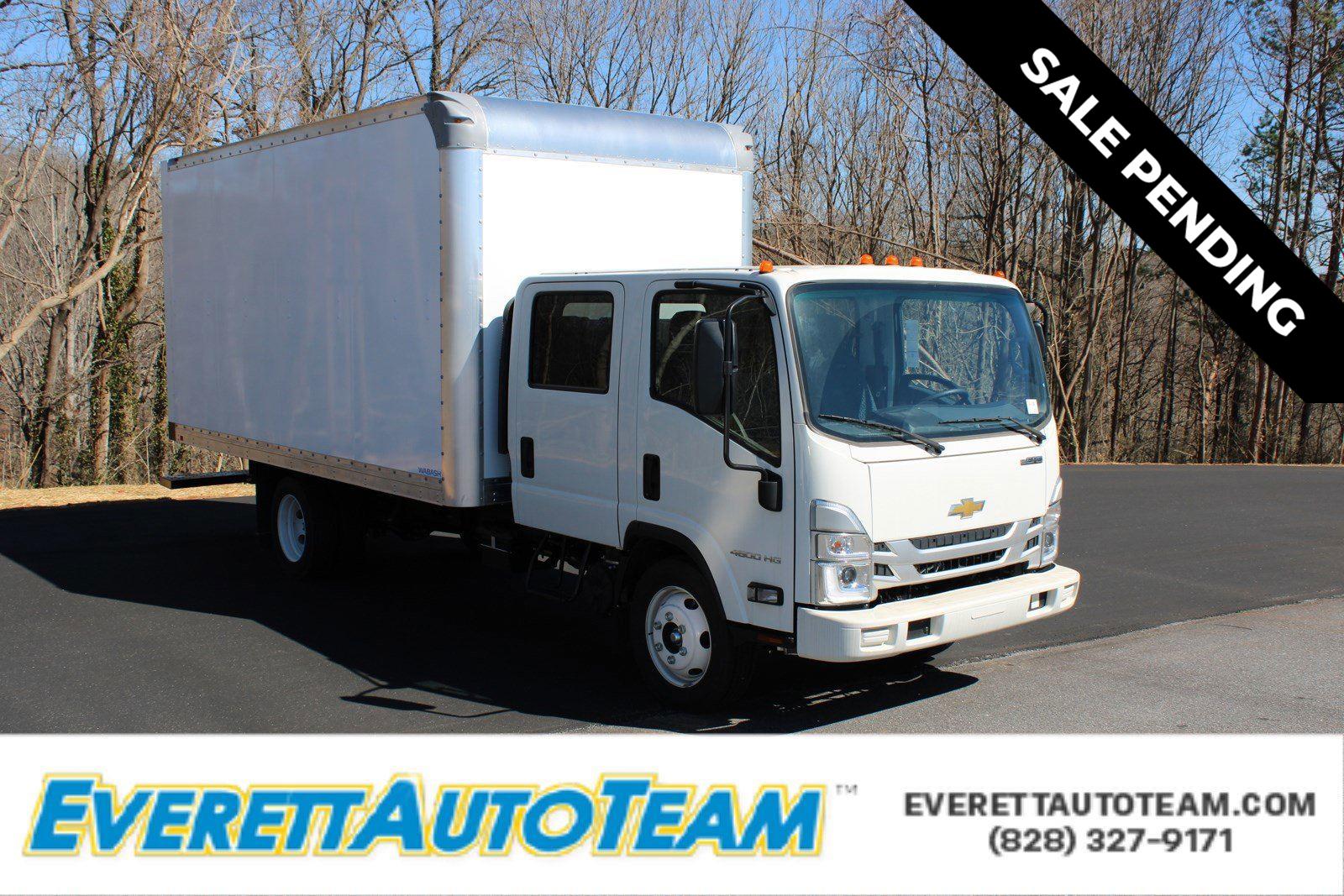 2024 Chevrolet Low Cab Forward Base's photo