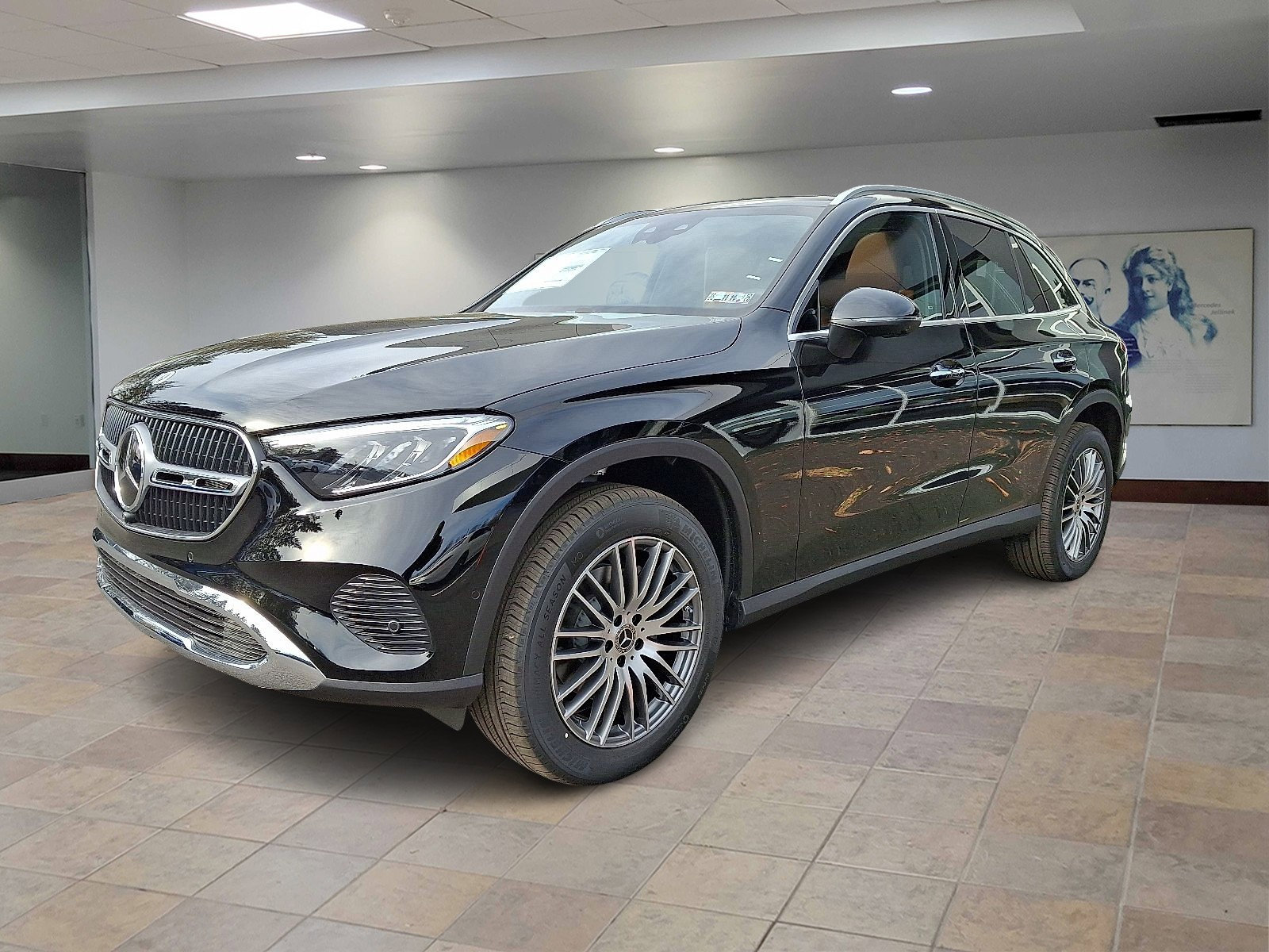 2026 Mercedes Benz GLC 300 4MATIC photo 3