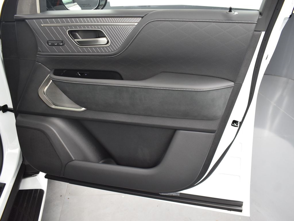 2026 Infiniti QX80 photo 20