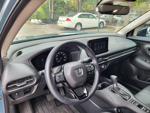 2025 Honda HR-V EX-L photo 4