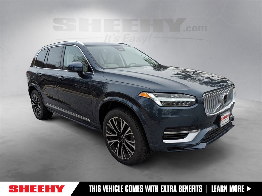 2025 Volvo XC90 Plus's photo
