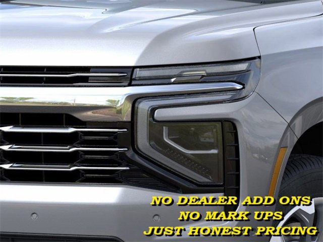 2025 Chevrolet Suburban LT photo 9