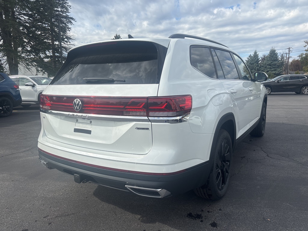 2026 Volkswagen Atlas SE Technology photo 2