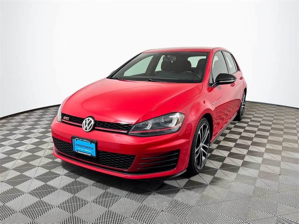 2017 Volkswagen Golf GTI Sport's photo