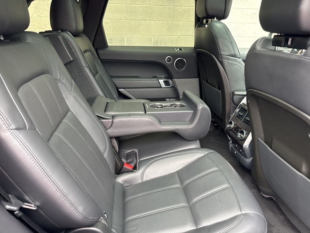 2018 Land Rover Range Rover Sport HSE photo 16