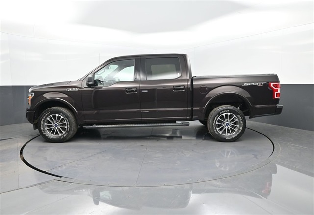 2019 Ford F-150 XLT photo 2