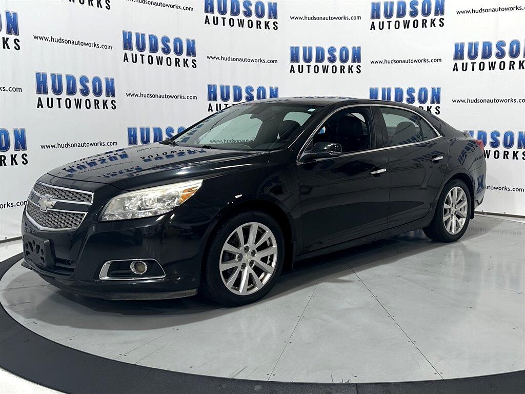 2013 Chevrolet Malibu LTZ photo 2