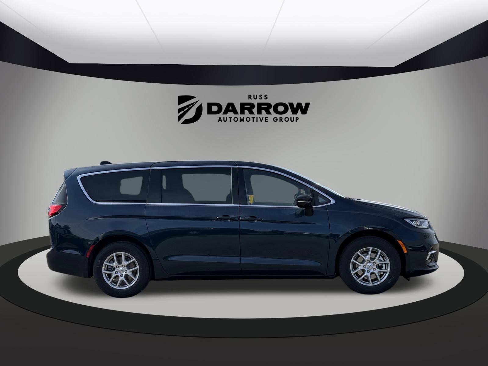2025 Chrysler Pacifica photo 4