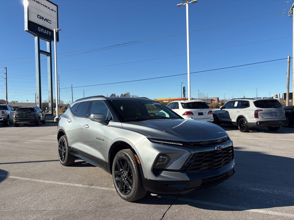 2026 Chevrolet Blazer RS photo 3