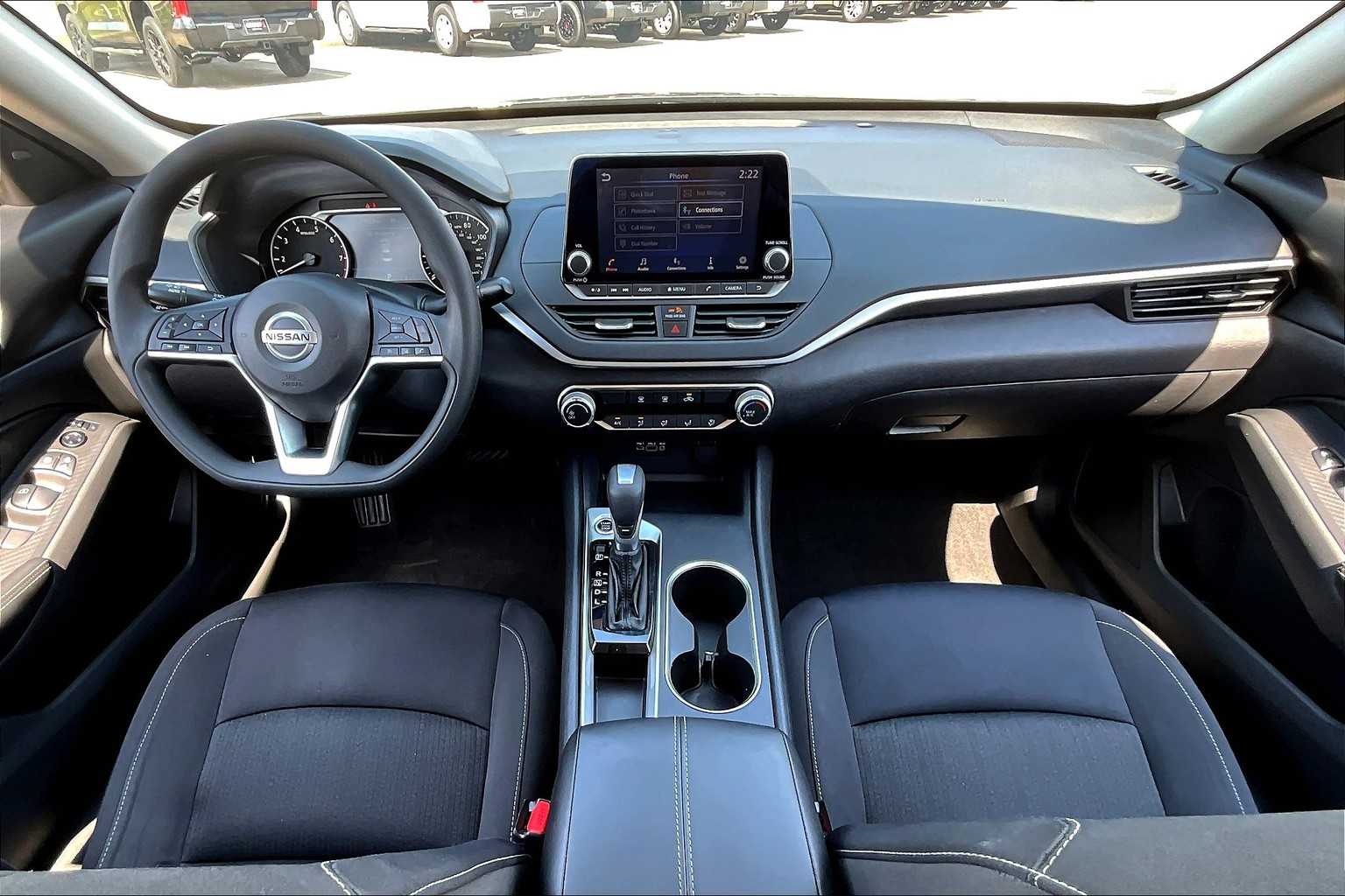 2022 Nissan Altima 2.5 SV photo 15