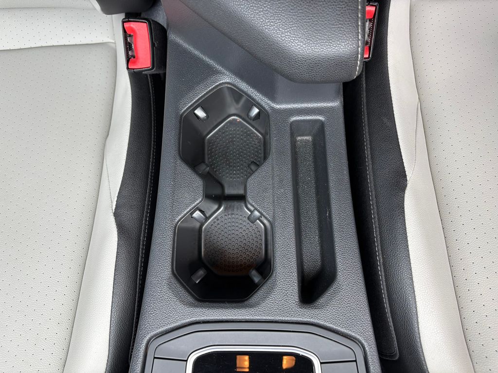 2021 Volkswagen Jetta R-Line photo 21