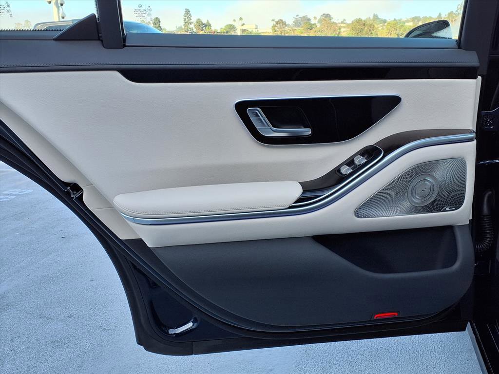 2026 Mercedes Benz S 500 4MATIC photo 16