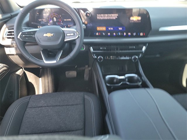 2026 Chevrolet Traverse photo 8