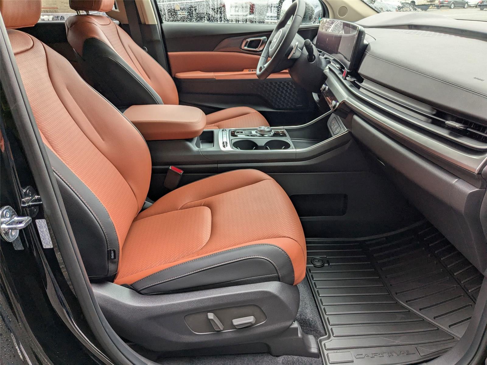 2025 Kia Carnival SX photo 36