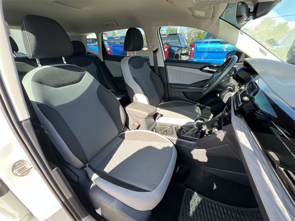 2024 Volkswagen Taos S photo 29