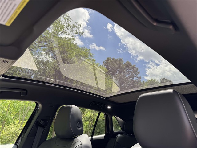 2025 Volkswagen ID.4 Pro S photo 2