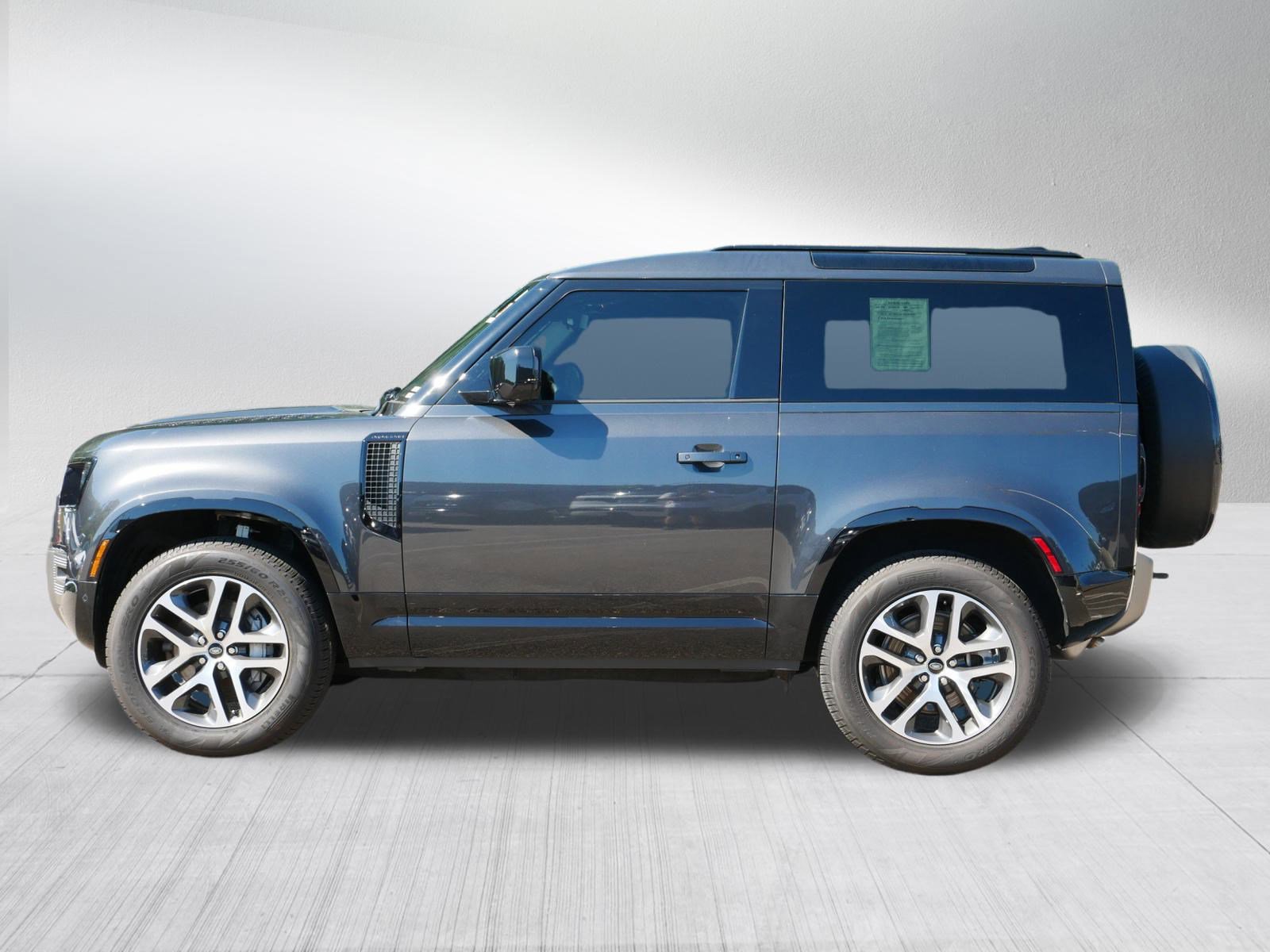 2022 Land Rover Defender X-Dynamic S photo 8