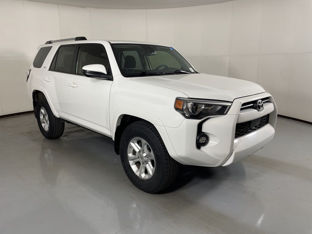 2023 Toyota 4Runner SR5 photo 2