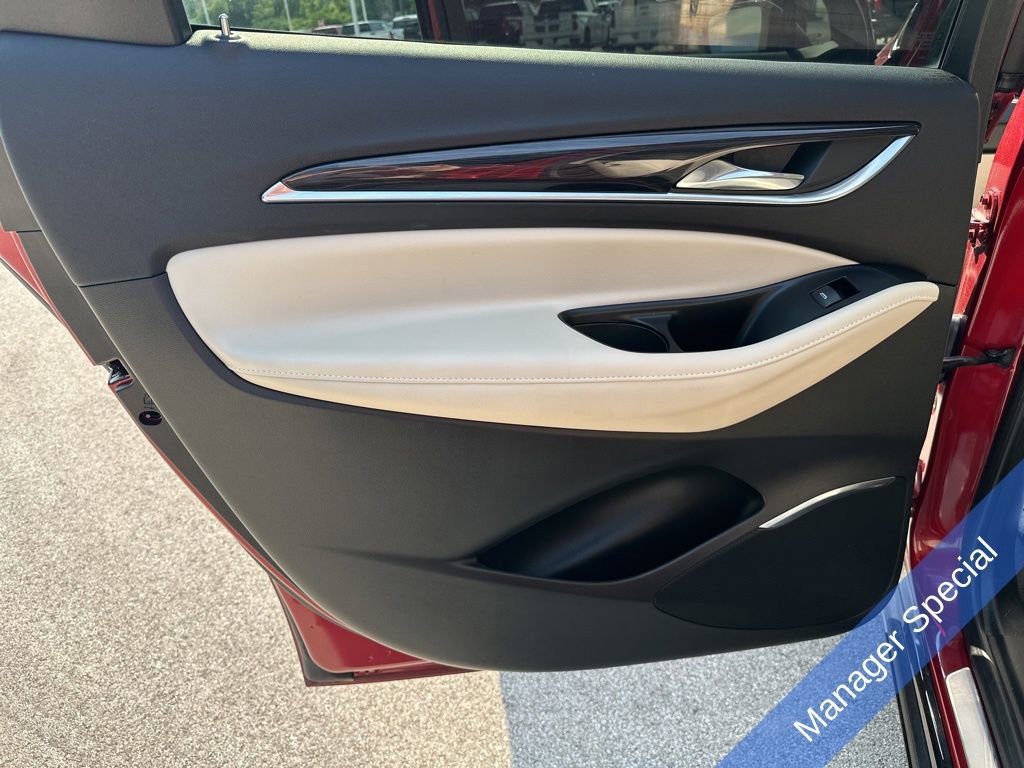 2023 Buick Enclave Essence photo 13