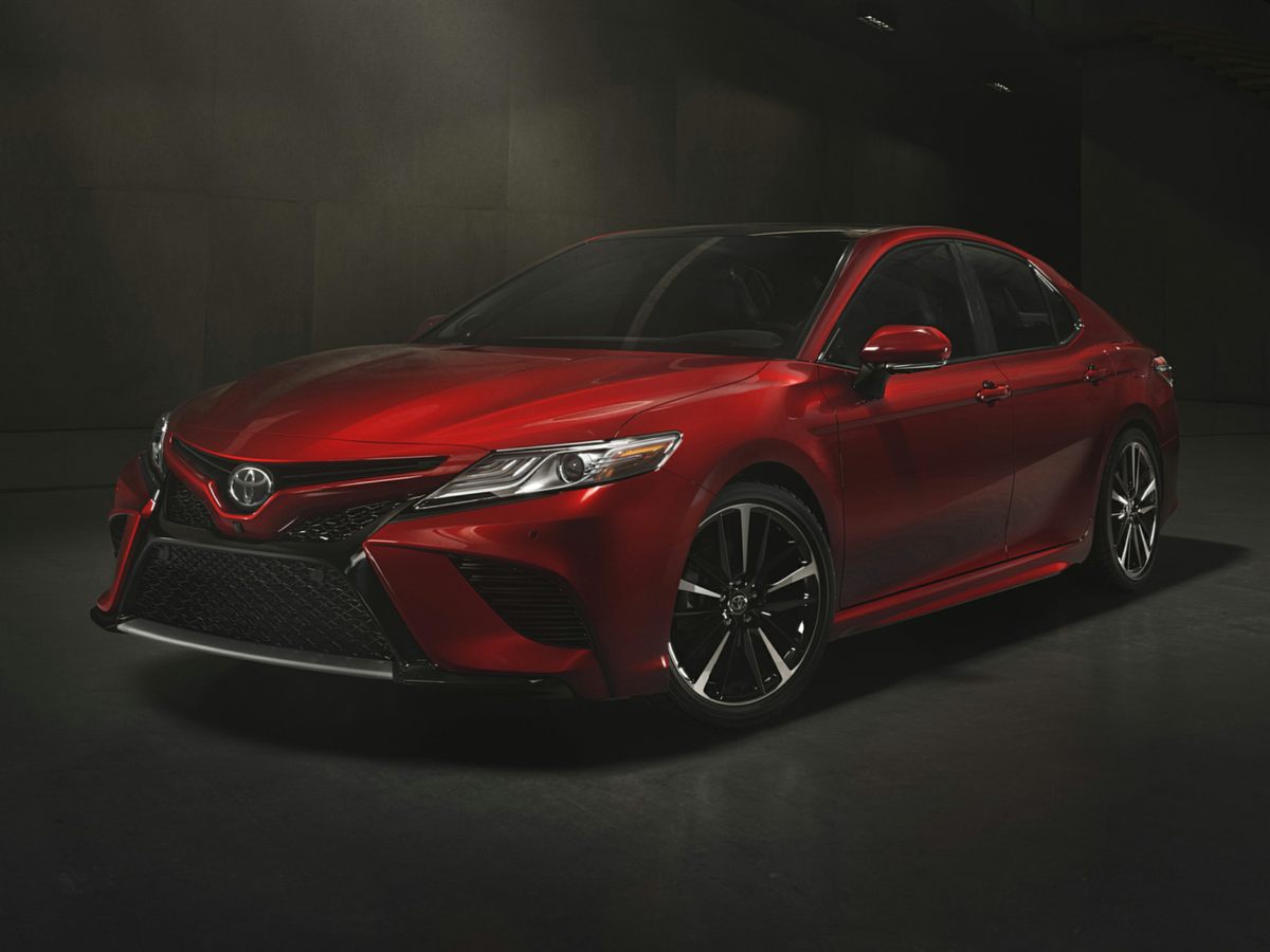 2019 Toyota Camry XSE's photo