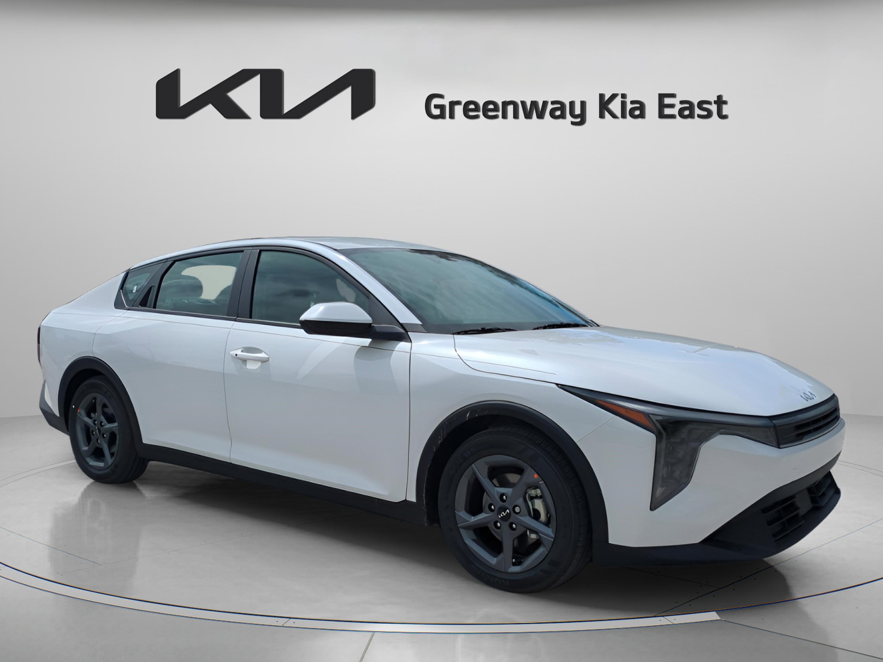 2025 Kia K4 LXS's photo