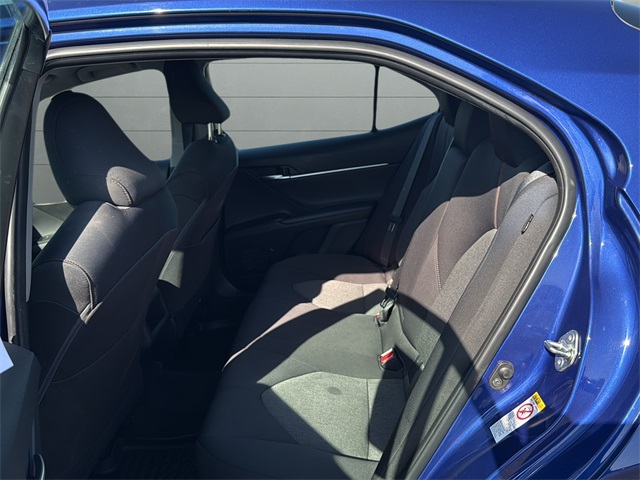 2018 Toyota Camry LE photo 16