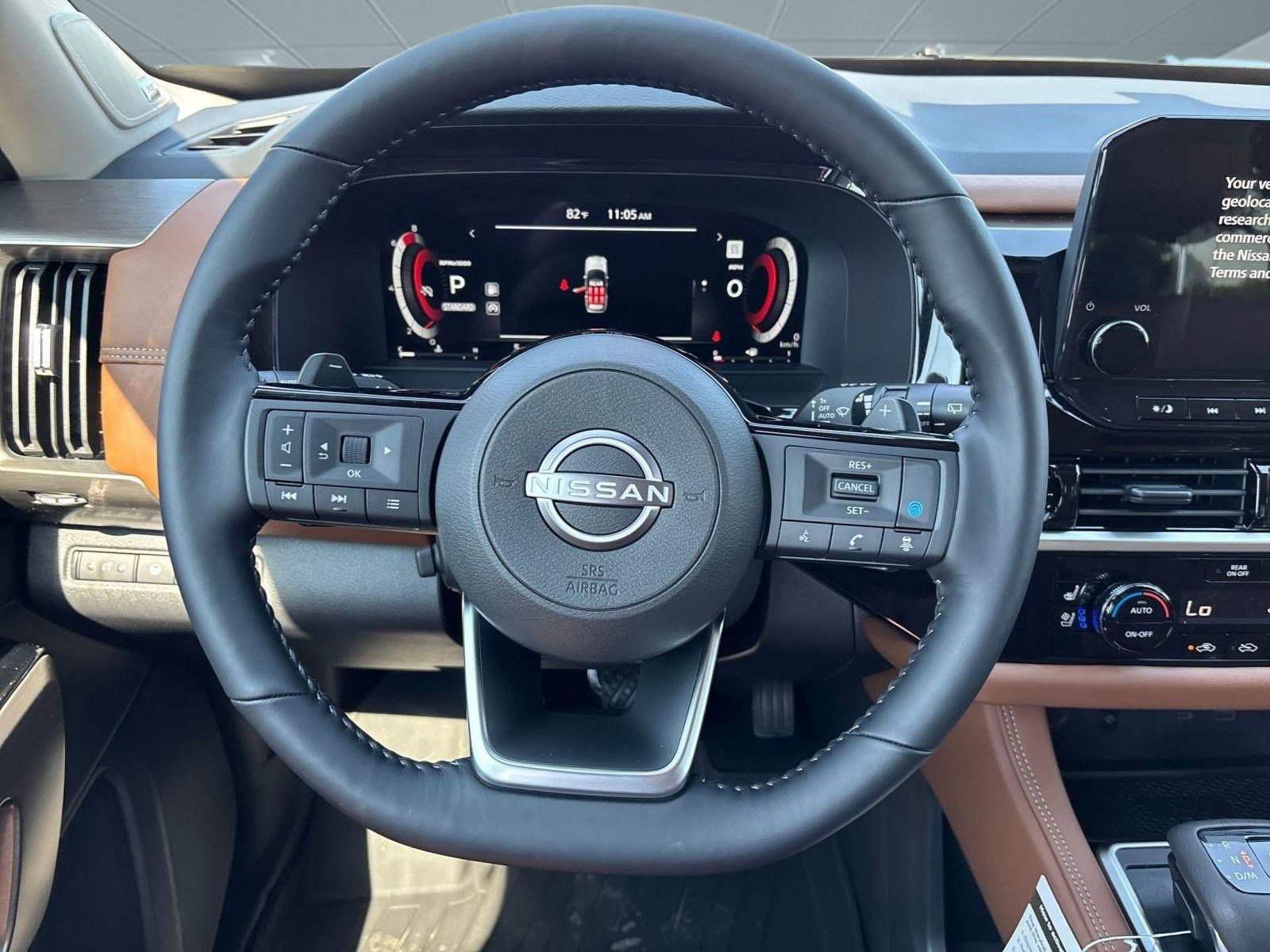 2025 Nissan Pathfinder Platinum photo 17