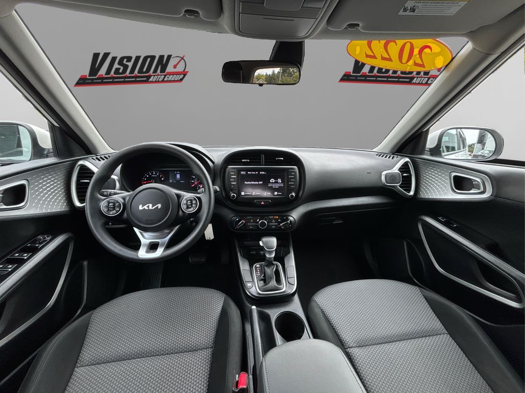 2022 Kia Soul LX photo 22