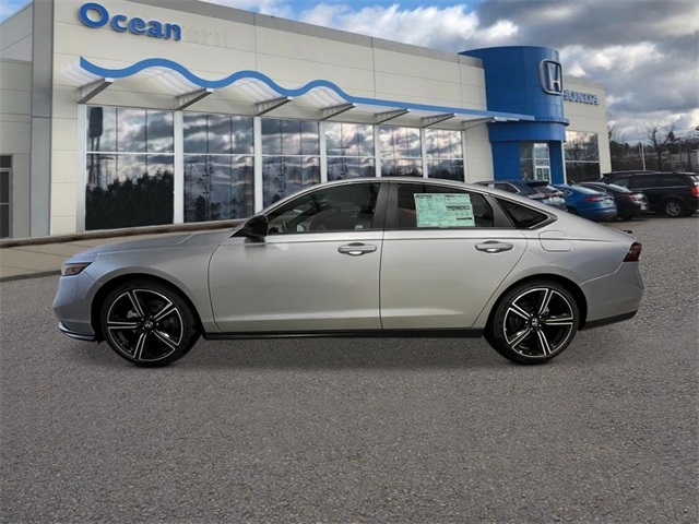 2025 Honda Accord Hybrid Sport photo 2