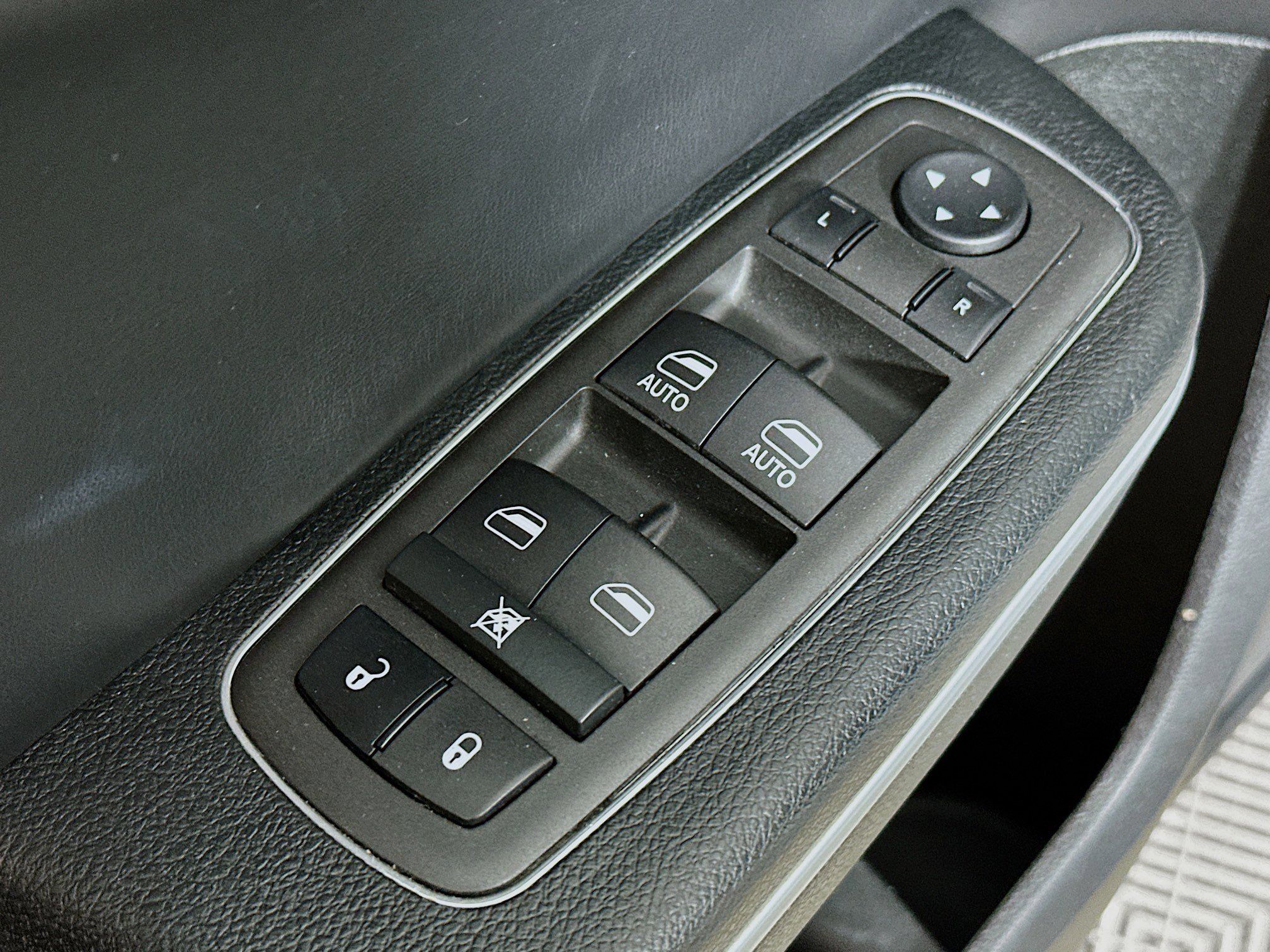 2022 Dodge Charger SXT photo 15