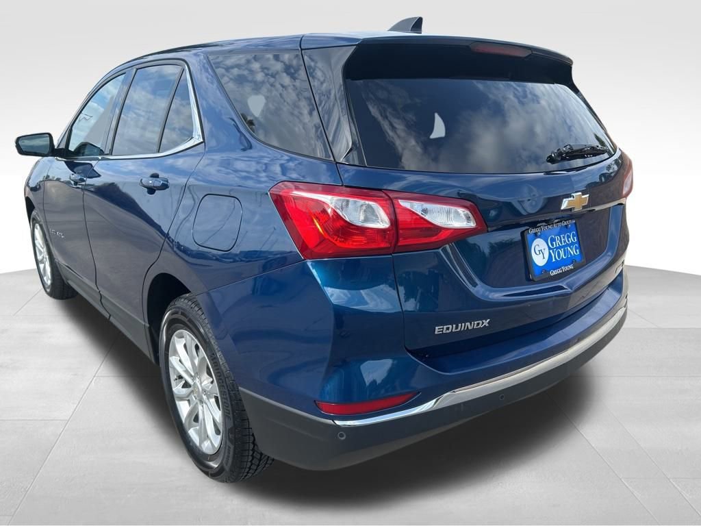 2019 Chevrolet Equinox LT photo 2