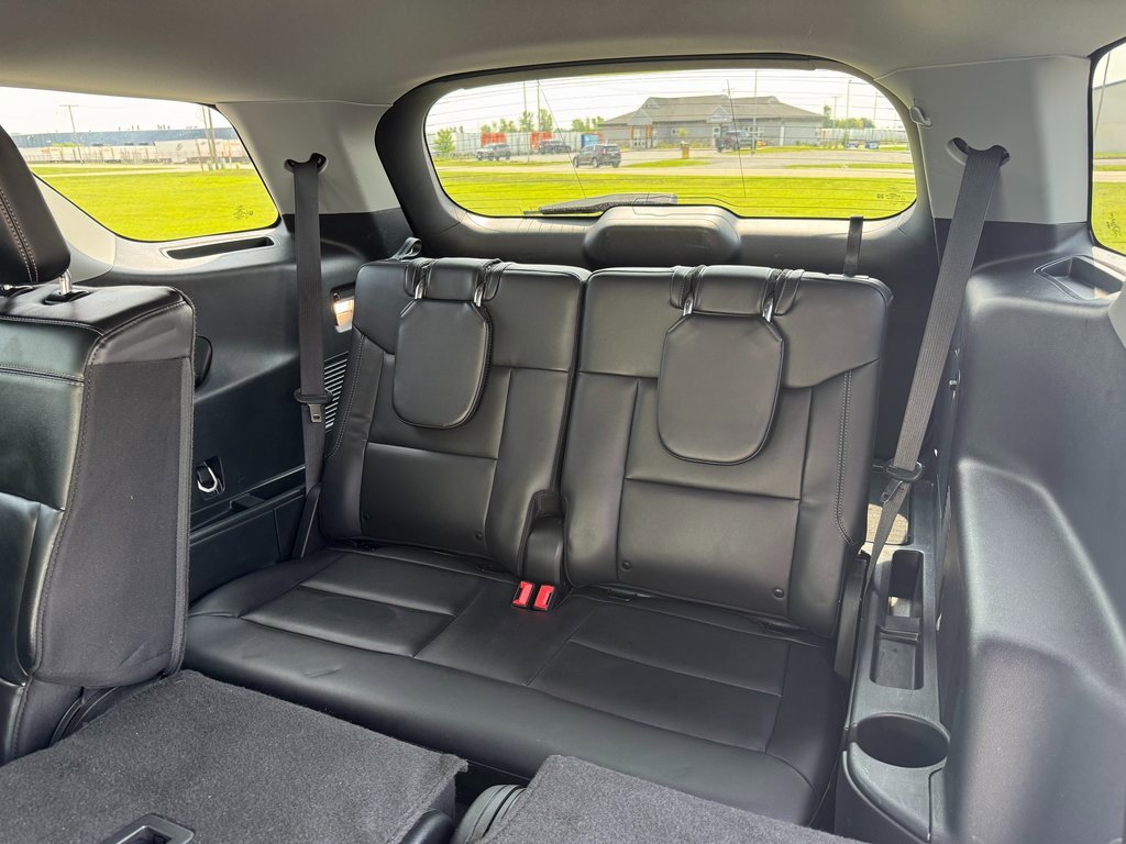 2023 Ford Explorer XLT photo 30