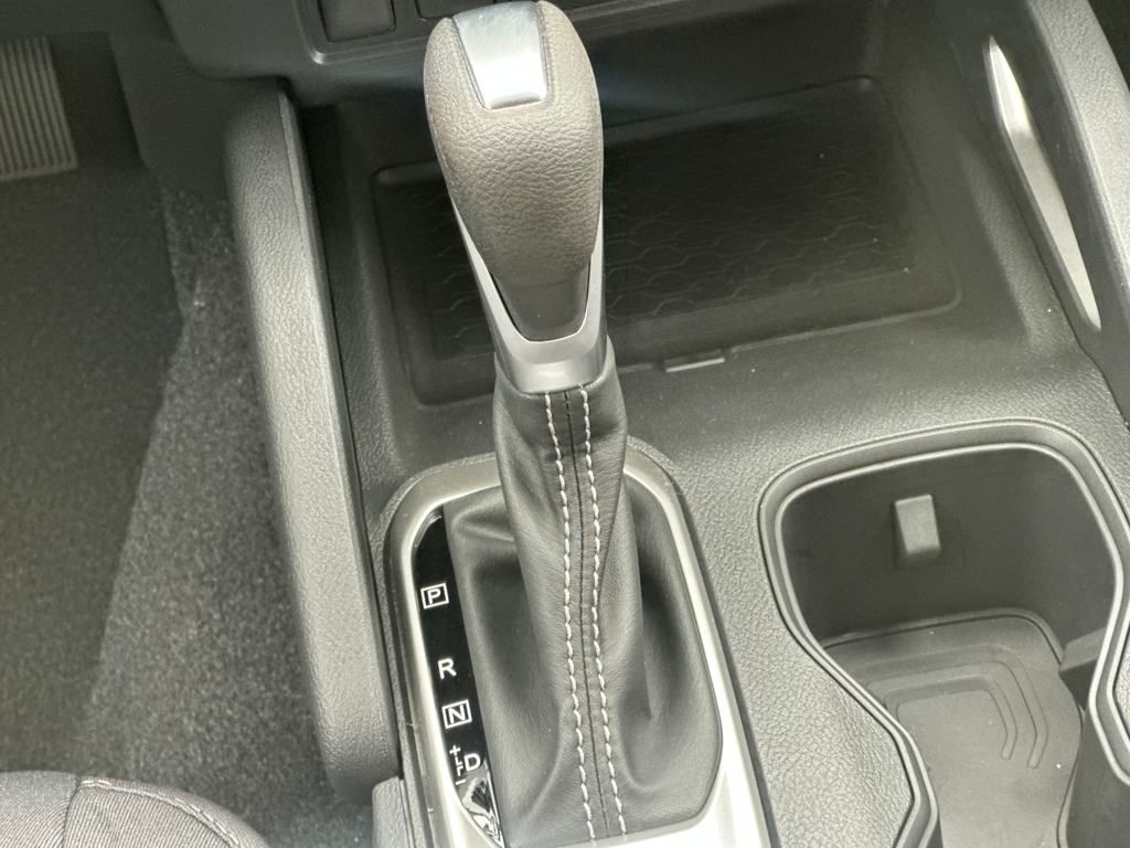 2025 Nissan Frontier SV photo 25