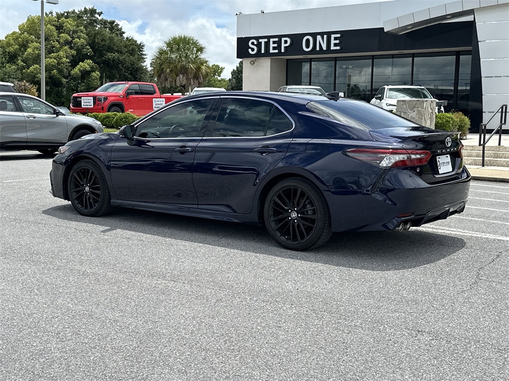 2021 Toyota Camry XSE photo 3