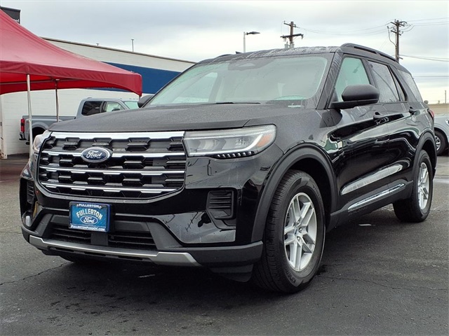 2025 Ford Explorer Active's photo