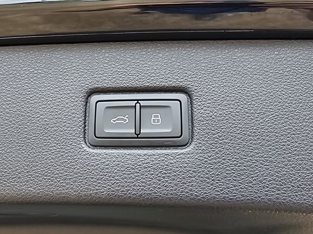 2024 Audi Q7 45 Premium Plus photo 29