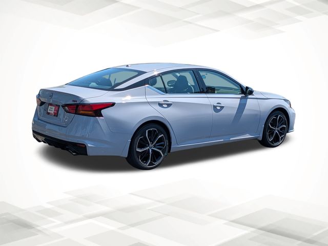 2025 Nissan Altima 2.5 SR photo 3
