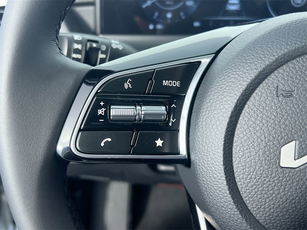 2026 Kia Seltos EX photo 15