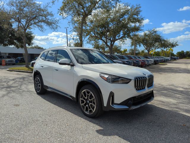 2026 BMW X1 28i's photo