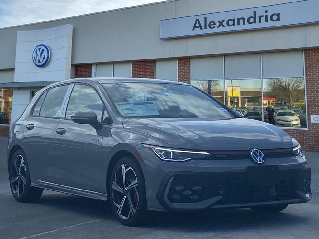 2025 Volkswagen Golf GTI SE's photo