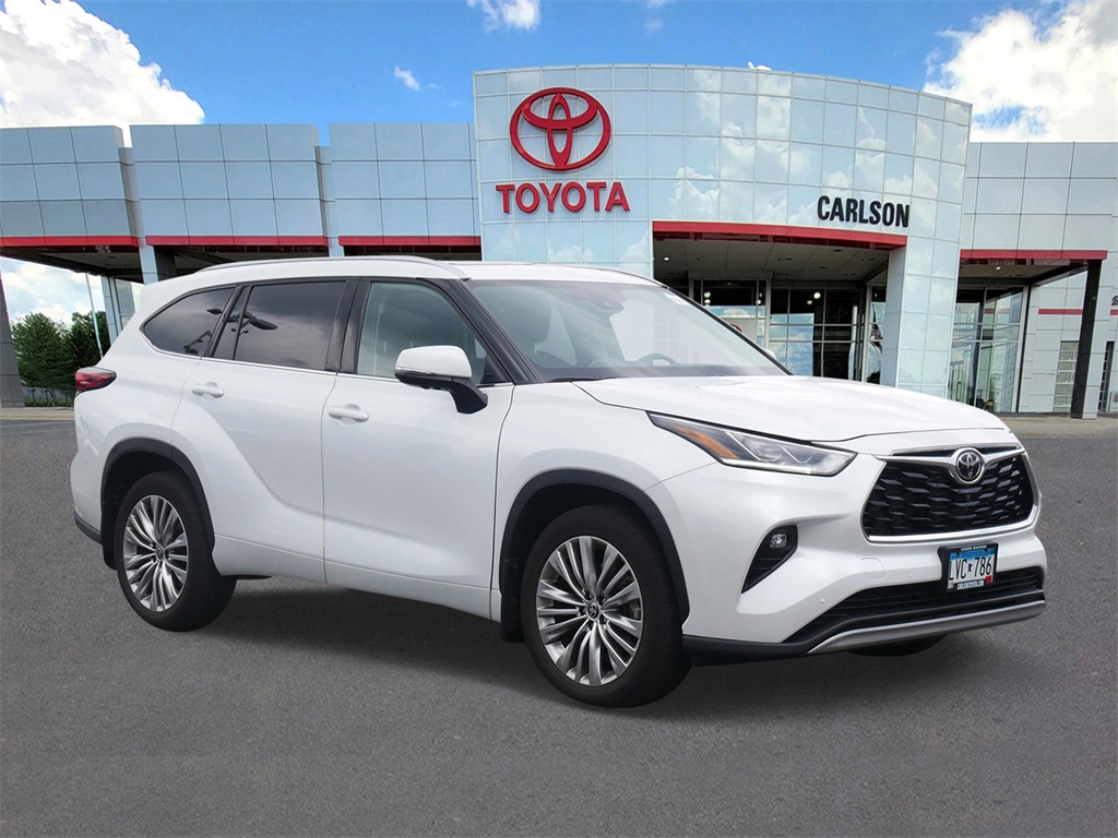 Used 2023 Toyota Highlander Platinum with VIN 5TDKDRBH1PS035836 for sale in Minneapolis, Minnesota